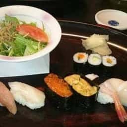 寿司・割烹 やなぎ