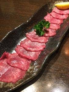 炭火焼肉やまもと