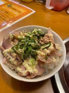 本場博多豚骨ラーメン 六助