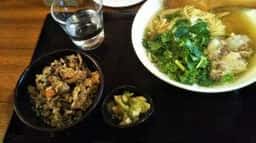 沖縄料理とそば かんから食堂