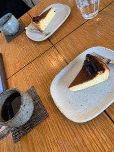 カフェ 崖の上