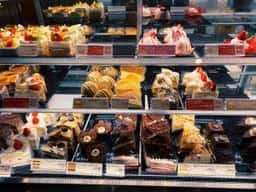 シャトレーゼ 廿日市店