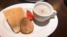 バール&ビストロ ポンレヴェック