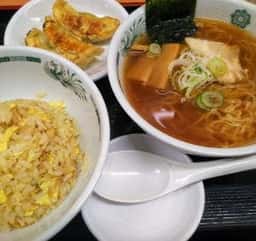 日高屋 青葉台店