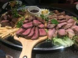 肉とワイン フクワケ 秋葉原店