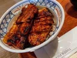 炭火焼き 豚丼 まる家