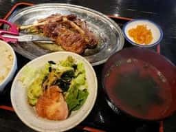 焼鳥・骨付鳥 田中屋