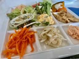 自然派ビュッフェレストラン 六丁目農園