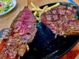 炭火焼きステーキ 肉押し