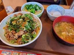 すき家 岩本町三丁目店