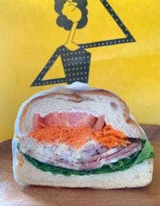 パンのトラ 半田店