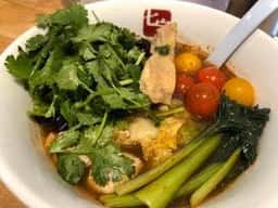 七宝 辻堂GooTAN 薬膳スープ春雨 麻辣湯のお店