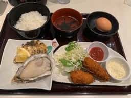 カナヤマ オイスターバー