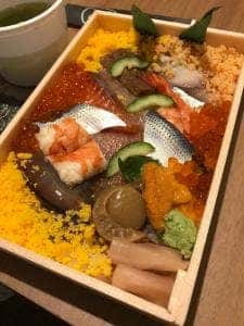 宝寿司あぐら