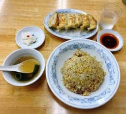 ぎょうざの満洲 椎名町駅店