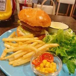 MARY BURGER 都立家政店