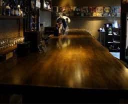 Bar M