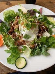 earth tree cafe MONTO