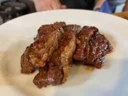 深夜肉 まる中