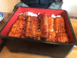 うなしん
