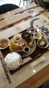 三國湊 食の蔵 灯