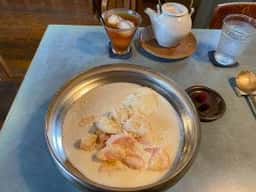 カフェ シロイロ