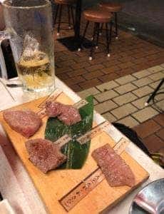 オクヨシ精肉所 アメ横ガード下飲食街