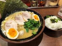 横浜家系ラーメン 極味家 北浦和駅前店