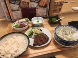 牛たん炭焼 利久 仙台駅店