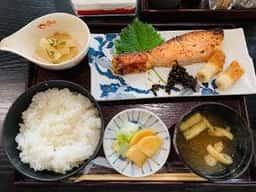 味の津々美