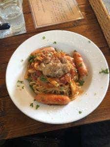 川のほとりのコーヒースタンド CawaCaffe