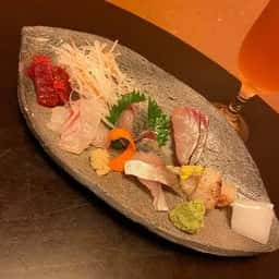 きざかな かくみ