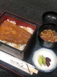 鰻花房