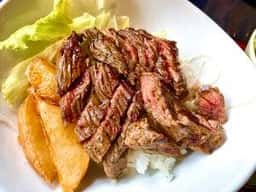 カフェ＆カジュアル居酒屋 風