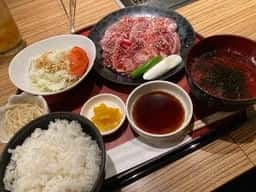 焼肉 ドラゴン