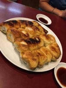 ぎょうざや
