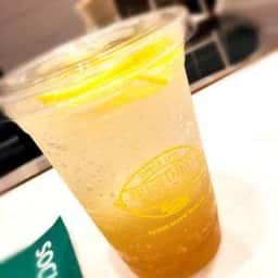 フレッシュネスバーガー LUXS FRONT店