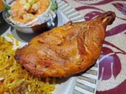 インディラ 戸出店