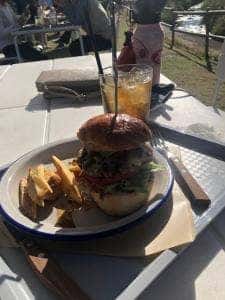 ストラト バーガーアンドグリル