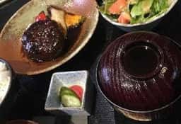 炭火焼肉 玄