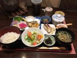 魚 unLOC