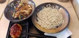 ゆで太郎 もつ次郎 東雁来店