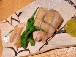 和牛もつ鍋 地鶏溶岩焼 三方