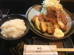 とん亭