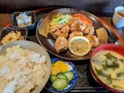つる谷