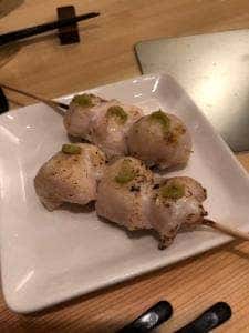 炭火焼鶏 とり三