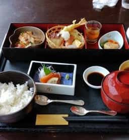 和ダイニング アストラル