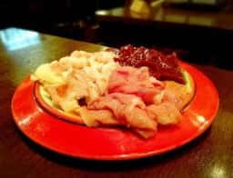 焼肉・ホルモンバル BOVIN