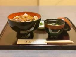 日本料理 由多嘉