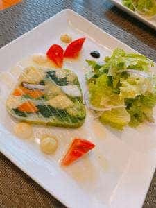ビストロ 山.海.葉っぱ